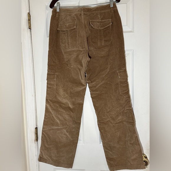 Eddie Bauer women’s wide leg soft corduroy pants khaki size 10 - Picture 2 of 4